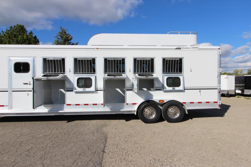 Used Jamco Horse trailers for sale