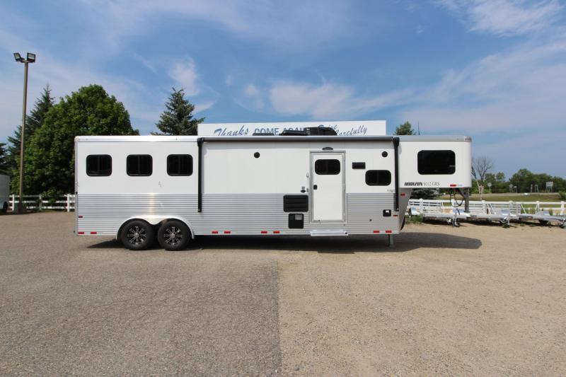 2022 Sundowner Trailers Horizon 12' LQ Horse Trailer 2022 Sundowner Trailers Horizon 12' LQ Horse Trailer