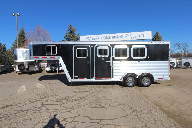2015 Featherlite 3HR GN 8541 Horse Trailer 2015 Featherlite 3HR GN 8541 Horse Trailer