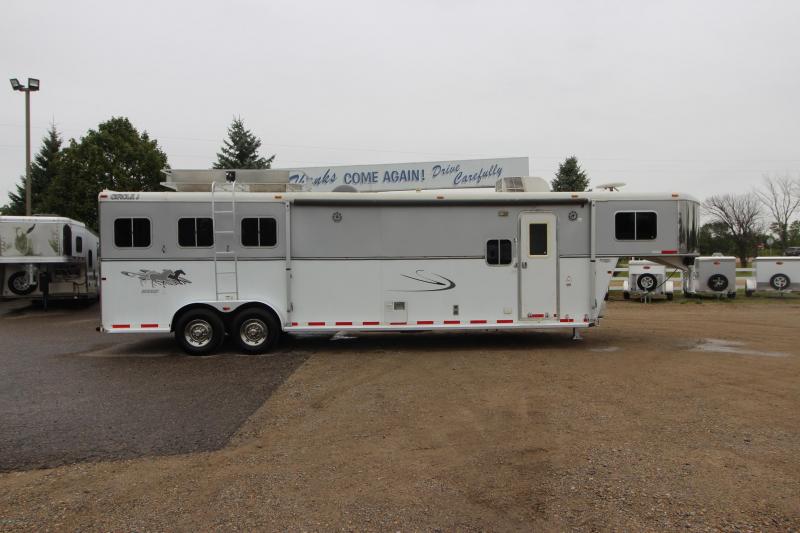 2008 Circle J Trailers 3HR Slant Load 12' LQ 6' Slide Horse Trailer 2008 Circle J Trailers 3HR Slant Load 12' LQ 6' Slide Horse Trailer