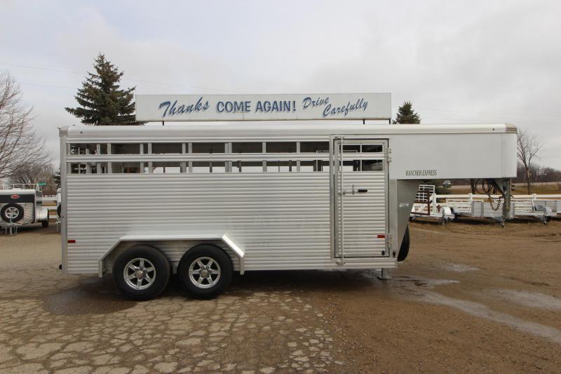 2021 Sundowner Trailers 16' GN Livestock Trailer 2021 Sundowner Trailers 16' GN Livestock Trailer