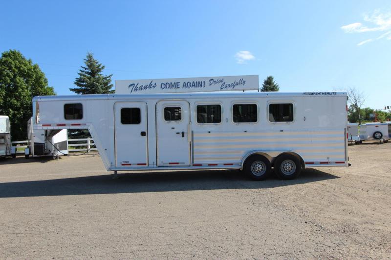 2019 Featherlite 8541 4HR GN Horse Trailer 2019 Featherlite 8541 4HR GN Horse Trailer