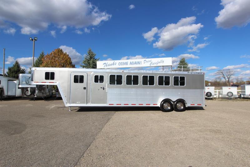 2005 Featherlite 8541 6HR Horse Trailer 2005 Featherlite 8541 6HR Horse Trailer