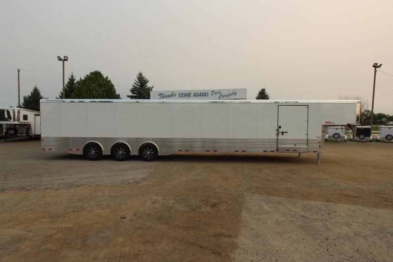 2021 Sundowner Trailers XTRA 40' GN Car / Racing Trailer 2021 Sundowner Trailers XTRA 40' GN Car / Racing Trailer