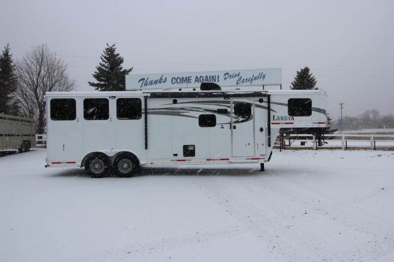 2017 Lakota 3 Horse 9' Living Quarter Horse Trailer 2017 Lakota 3 Horse 9' Living Quarter Horse Trailer