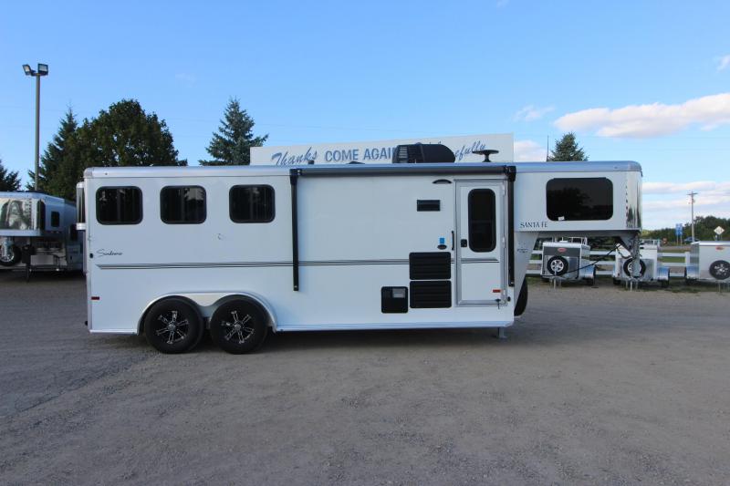2021 Sundowner Trailers 3HR GN Santa Fe 6906 Horse Trailer 2021 Sundowner Trailers 3HR GN Santa Fe 6906 Horse Trailer