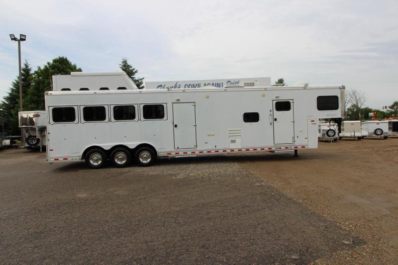 2010 Sundowner Trailers 4HR 14' LQ Horse Trailer 2010 Sundowner Trailers 4HR 14' LQ Horse Trailer