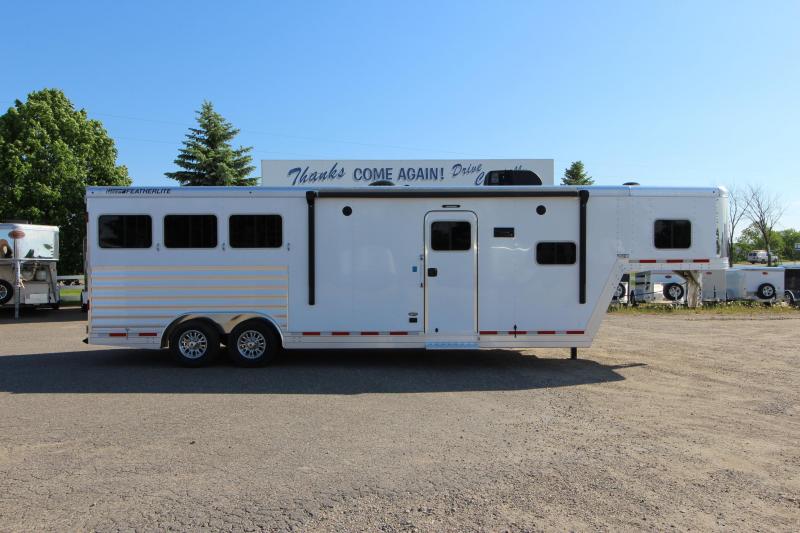 2020 Featherlite 3HR 11' LQ Horse Trailer 2020 Featherlite 3HR 11' LQ Horse Trailer