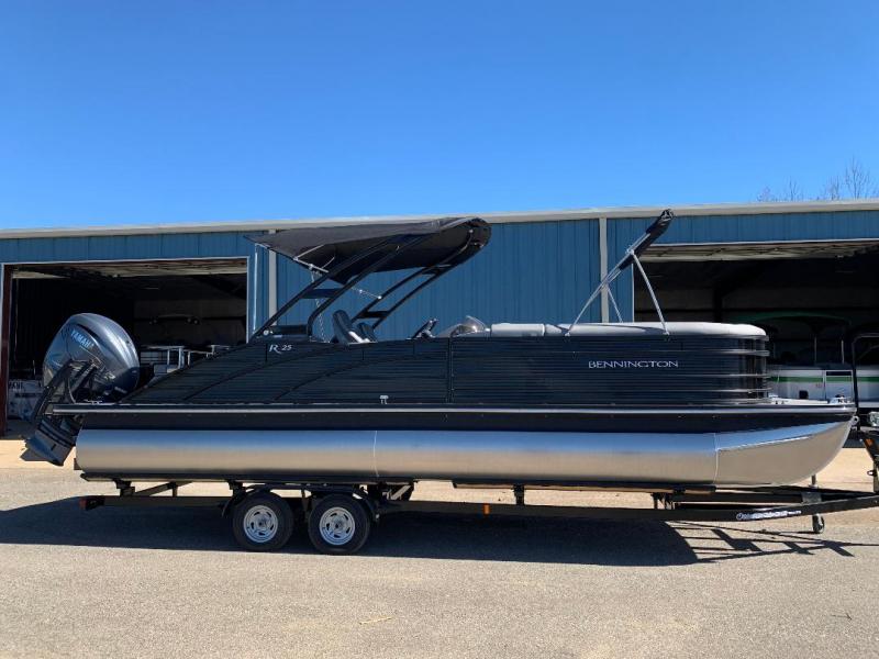 2023 Bennington Bennington Pontoon Boat pAolEm2t4c2k