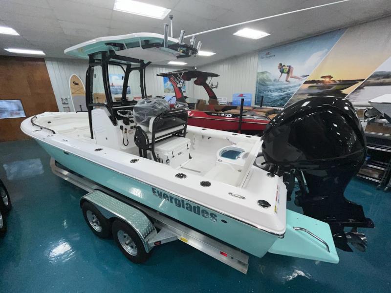 2022 Everglades 243 Center Console 2022 Everglades 243 Center Console