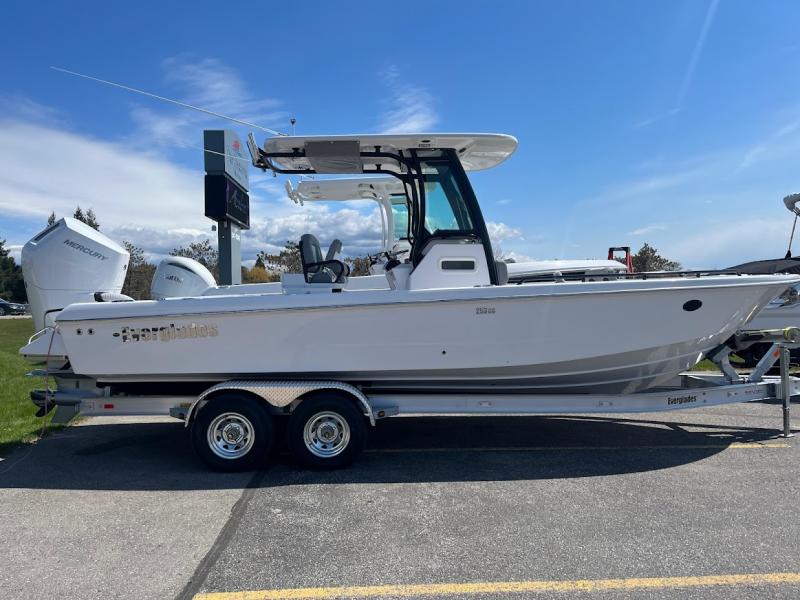 2023 Everglades 253 CENTER CONSOLE 2023 Everglades 253 CENTER CONSOLE
