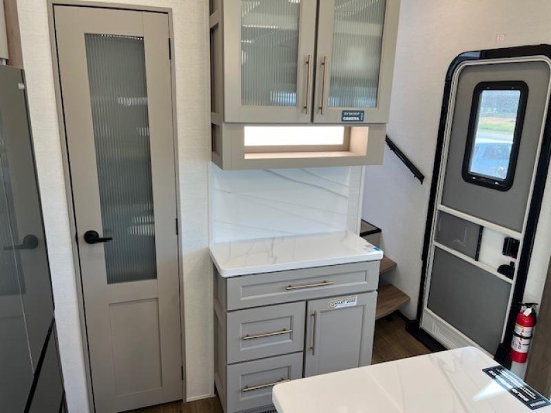 new Fifth Wheel Trailers Alliance RV Paradigm for sale, in North Willis, TX Thumbnail 17