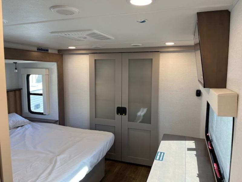 new Fifth Wheel Trailers Alliance RV Paradigm for sale, in North Willis, TX Thumbnail 25