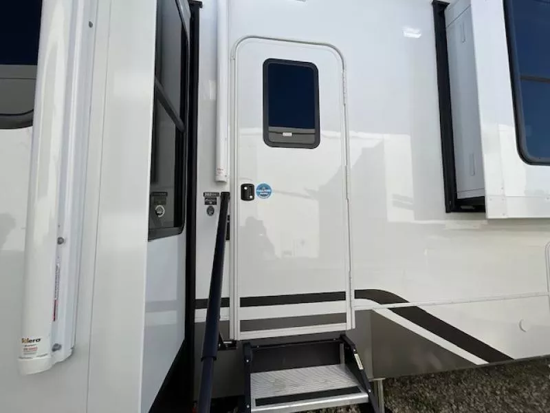 new Fifth Wheel Trailers Alliance RV Paradigm for sale, in North Willis, TX Thumbnail 13