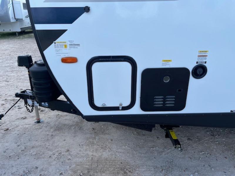 new Travel Trailers Forest River Surveyor for sale, in North Willis, TX Thumbnail 3