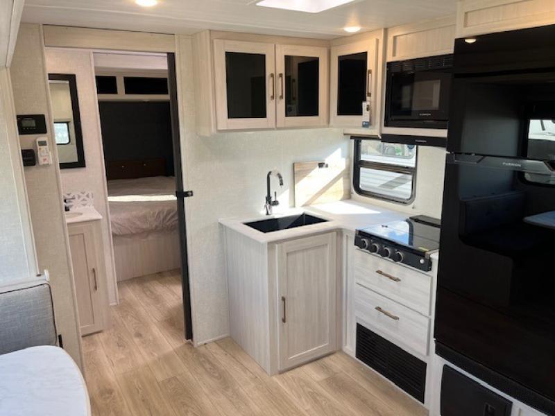 new Travel Trailers Forest River Surveyor for sale, in North Willis, TX Thumbnail 29