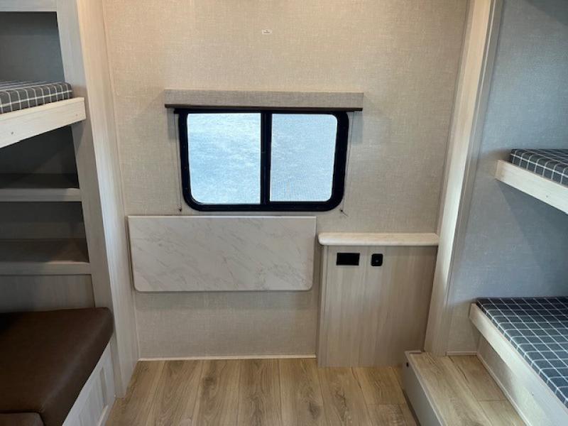 new Travel Trailers Forest River Surveyor for sale, in North Willis, TX Thumbnail 17