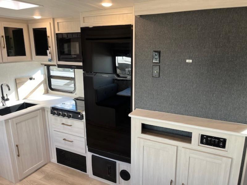 new Travel Trailers Forest River Surveyor for sale, in North Willis, TX Thumbnail 30