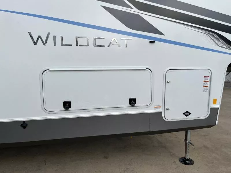new Fifth Wheel Trailers Forest River Wildcat for sale, in North Willis, TX Thumbnail 53