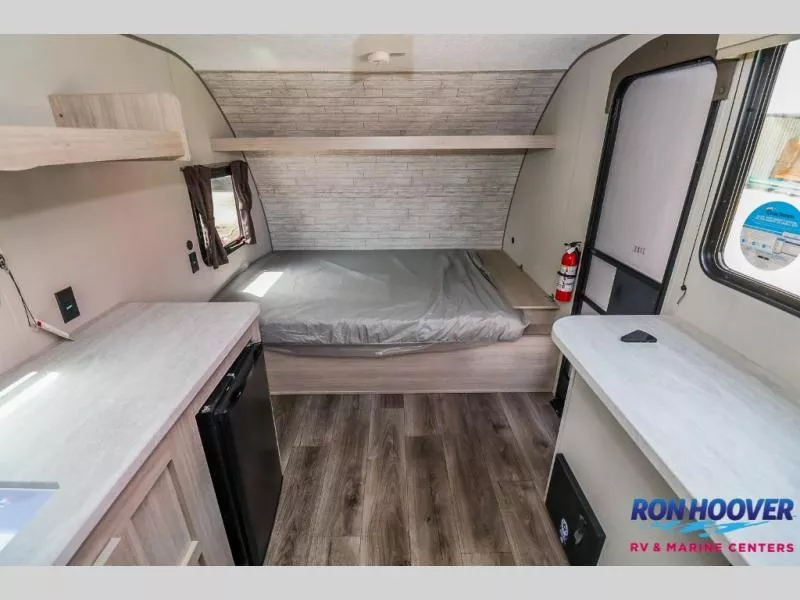 new Travel Trailers Coachmen Catalina Summit Series 7 for sale, in North Willis, TX Thumbnail 10