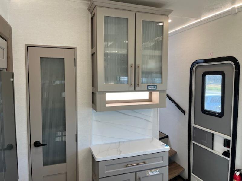 new Fifth Wheel Trailers Alliance RV Paradigm for sale, in North Willis, TX Thumbnail 16