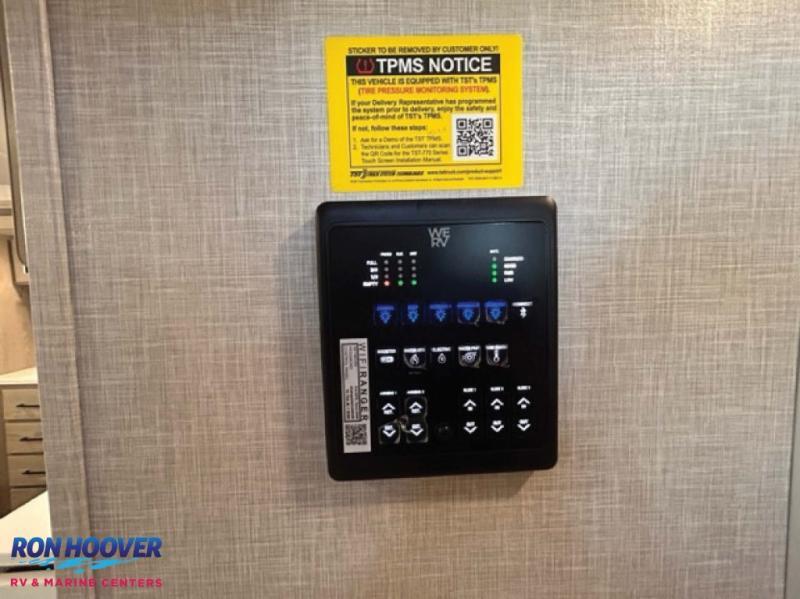 new Travel Trailers Forest River Rockwood Ultra Lite for sale, in Georgetown, TX Thumbnail 23