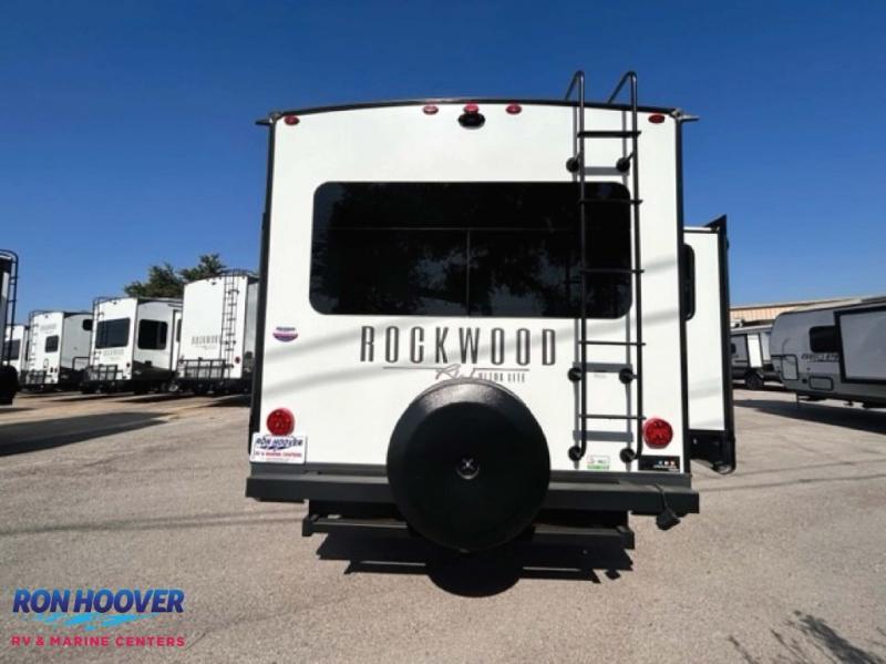 new Travel Trailers Forest River Rockwood Ultra Lite for sale, in Georgetown, TX Thumbnail 4