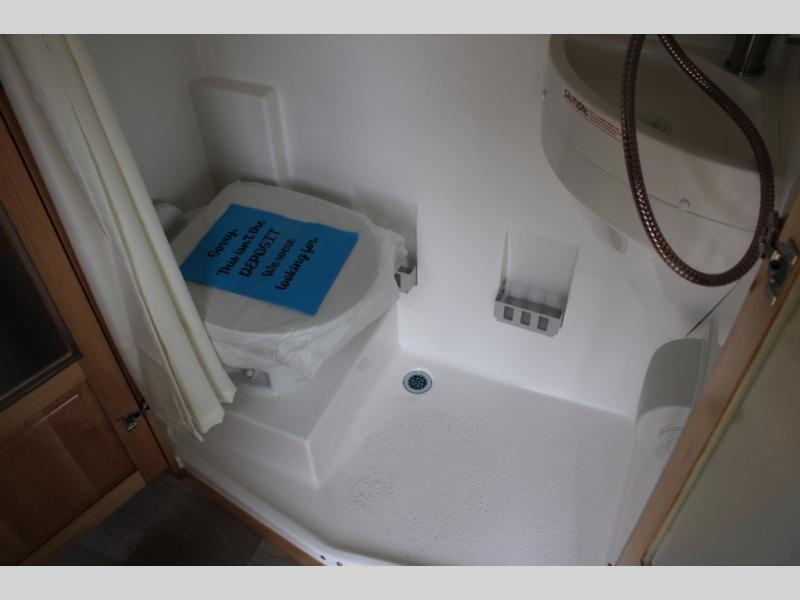 new Camper / RV Coachmen Beyond for sale, in Georgetown, TX Thumbnail 12