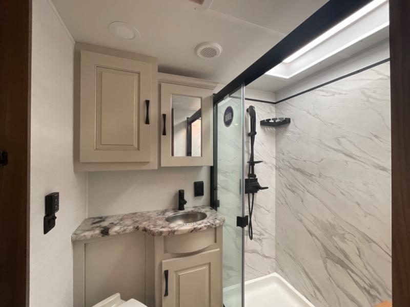 new Fifth Wheel Trailers Alliance RV Paradigm for sale, in Georgetown, TX Thumbnail 16