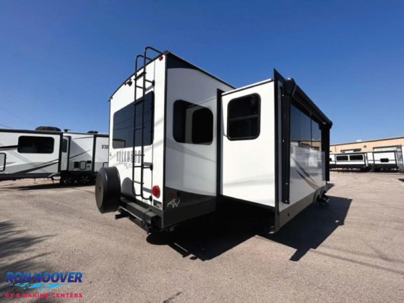 new Travel Trailers Forest River Rockwood Ultra Lite for sale, in Georgetown, TX Thumbnail 3