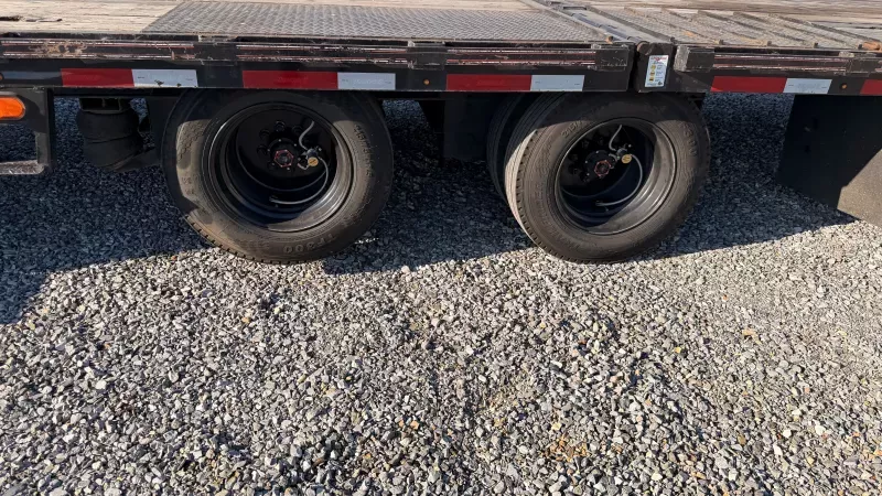 used Equipment / Flatbed Trailers Diamond C Trailers  for sale, in Van Alstyne, TX Thumbnail 8