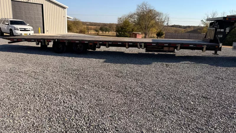 2020 Diamond C Trailers FMAX 212 Hyd Dove Tail Lift Axle Most Options