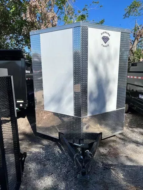 new Cargo (Enclosed) Trailers Diamond Cargo  for sale, in Saint Petersburg, FL Thumbnail 3