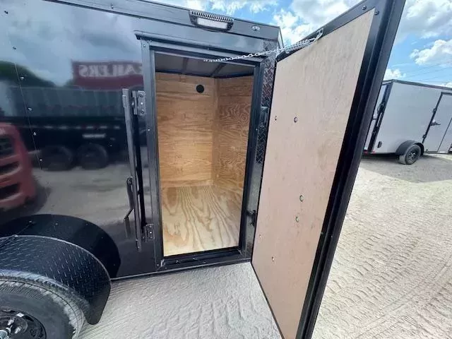 new Cargo (Enclosed) Trailers Diamond Cargo  for sale, in Saint Petersburg, FL Thumbnail 6