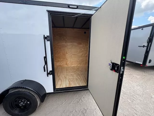 new Cargo (Enclosed) Trailers Diamond Cargo  for sale, in Saint Petersburg, FL Thumbnail 6
