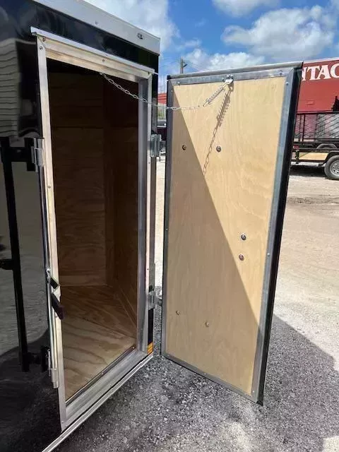 new Cargo (Enclosed) Trailers Diamond Cargo  for sale, in Saint Petersburg, FL Thumbnail 4