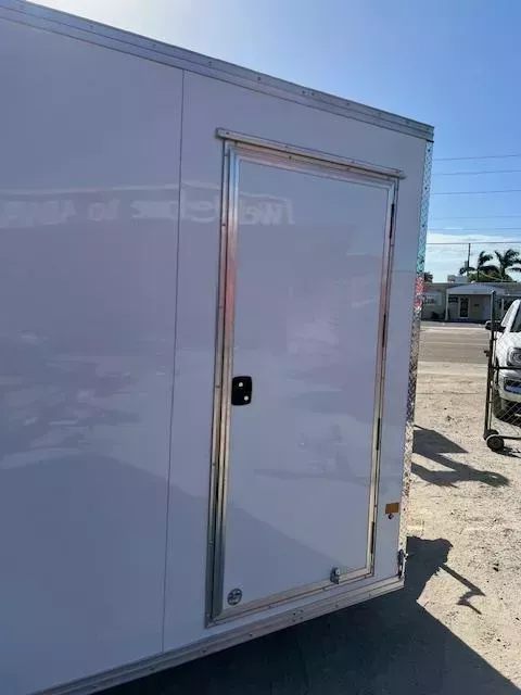 new Cargo (Enclosed) Trailers E-Z Hauler  for sale, in Saint Petersburg, FL Thumbnail 9