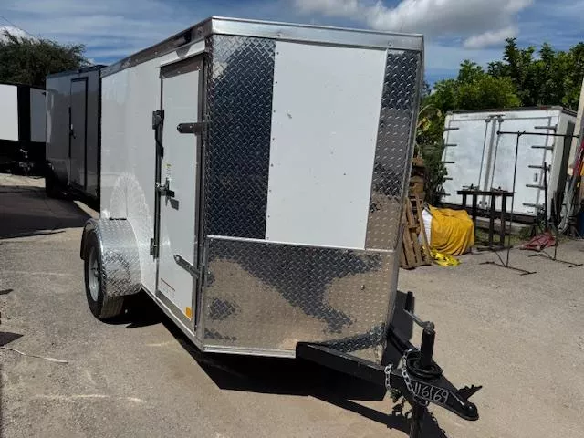 new Cargo (Enclosed) Trailers Diamond Cargo  for sale, in Saint Petersburg, FL Thumbnail 2