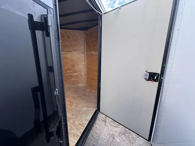new Cargo (Enclosed) Trailers Diamond Cargo  for sale, in Saint Petersburg, FL Thumbnail 9