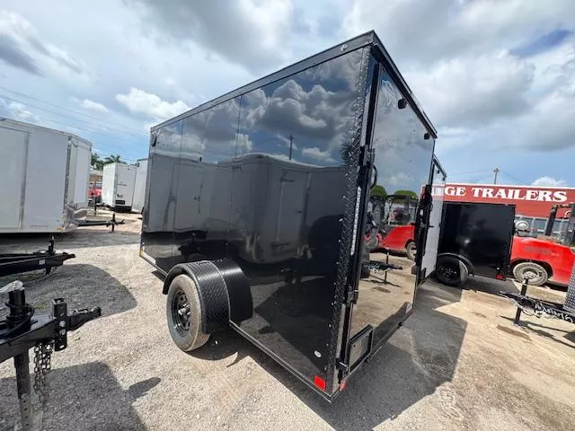 new Cargo (Enclosed) Trailers Diamond Cargo  for sale, in Saint Petersburg, FL Thumbnail 3