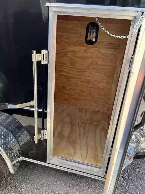 new Cargo (Enclosed) Trailers Diamond Cargo  for sale, in Saint Petersburg, FL Thumbnail 8