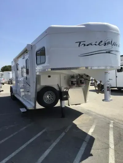 2027 Trails West Manufacturing Classic Horse Trailer