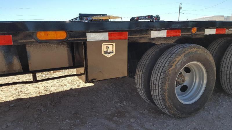 2022 Load Trail 40' Gooseneck EOH Disc Brakes W/ Max Ramps 2022 Load Trail 40' Gooseneck EOH Disc Brakes W/ Max Ramps