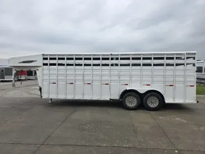 2014 TITAN 22' Gooseneck