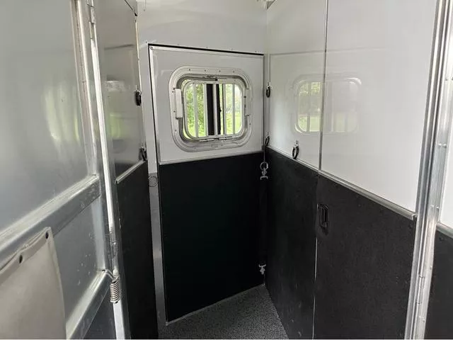 new Horse Trailers Featherlite  for sale, in Roca, NE Thumbnail 32