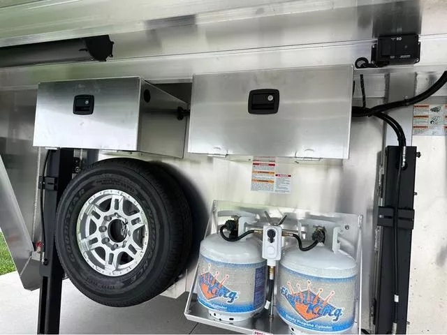 new Horse Trailers Featherlite  for sale, in Roca, NE Thumbnail 15