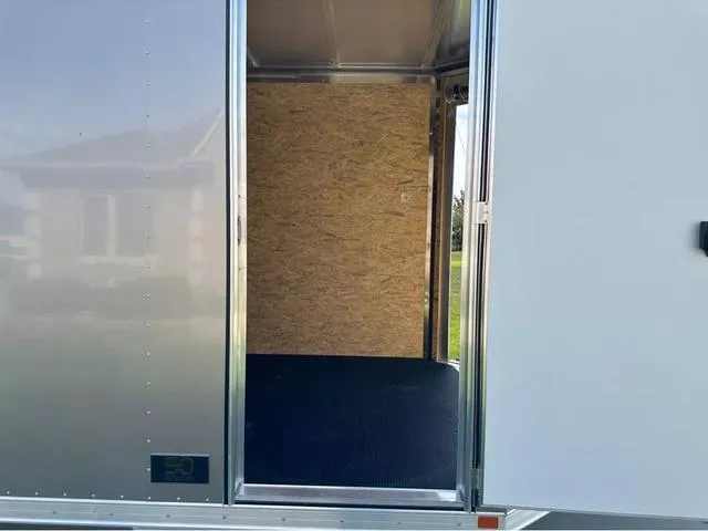 new Horse Trailers Featherlite  for sale, in Roca, NE Thumbnail 8