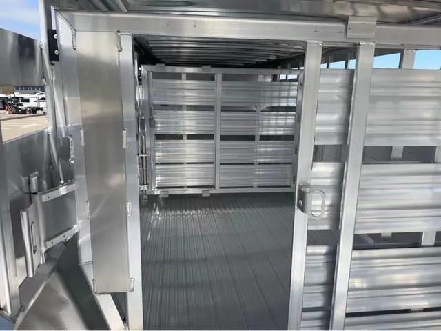 new Car Haulers / Racing Trailers Featherlite  for sale, in Roca, NE Thumbnail 8