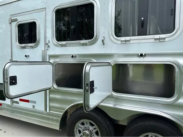 new Horse Trailers Featherlite  for sale, in Roca, NE Thumbnail 9