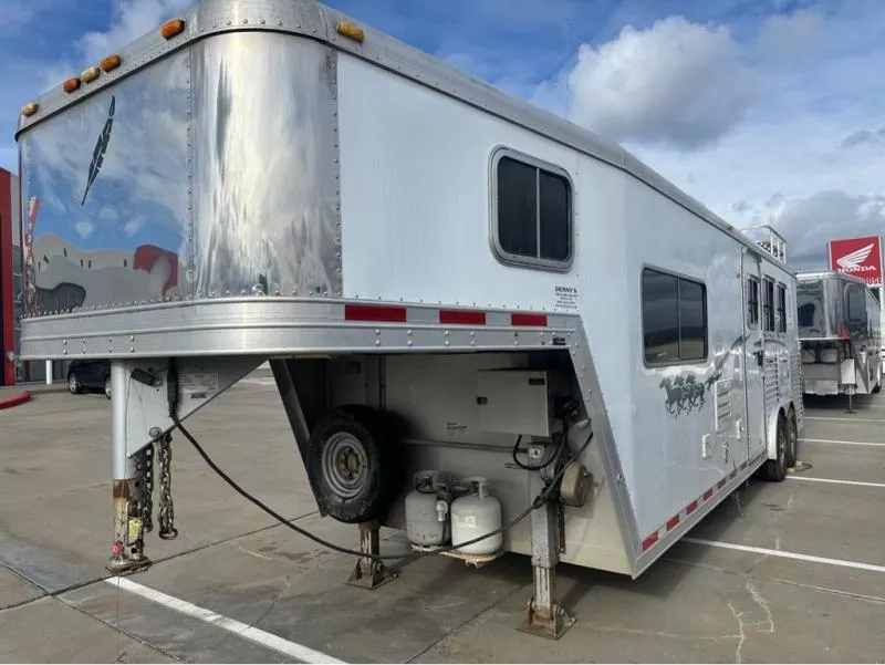 used Horse Trailers Featherlite  for sale, in Roca, NE Thumbnail 2